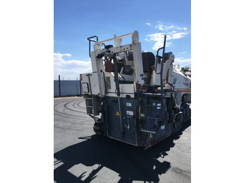 Асфалтна мелница Wirtgen W 1200 F: слика 3