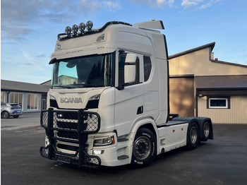 Камион влекач SCANIA R 500
