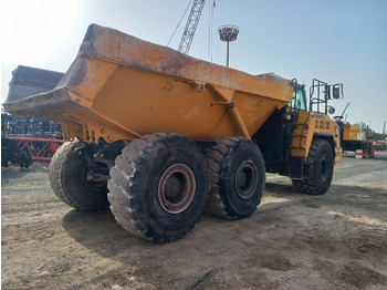 Зглобен истоварувач Komatsu HM400-3R (4 pcs available in Abu Dhabi): слика 3 Зглобен истоварувач Komatsu HM400-3R (4 pcs available in Abu Dhabi): слика 3