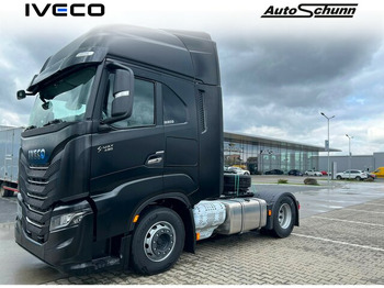 Камион влекач IVECO S-WAY
