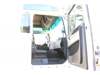 Камион влекач MAN TGX 18.510 E6 XXL Retarder Kühlbox Navi: слика 2 Камион влекач MAN TGX 18.510 E6 XXL Retarder Kühlbox Navi: слика 2