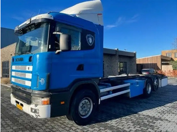 Камион со кабинска шасија SCANIA R114
