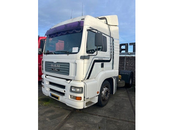 Камион влекач MAN TGA 18.360