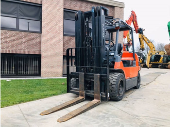 Електричен вилушкар TOYOTA