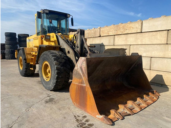 Натоварувач на тркала Volvo L 120 C: слика 4