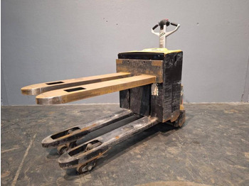 Лизинг на Caterpillar NPP20N2E Caterpillar NPP20N2E: слика 2 Лизинг на Caterpillar NPP20N2E Caterpillar NPP20N2E: слика 2