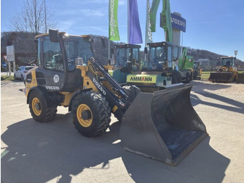 Компактен натоварувач VOLVO