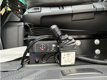 Лизинг на Mercedes-Benz MB Actros 1845 LS Sattelzugmaschine 4x2 Mercedes-Benz MB Actros 1845 LS Sattelzugmaschine 4x2: слика 4