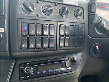 Возило за метење MAN TGA 26.430 6x2-2 LL: слика 3