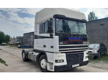 Камион влекач DAF XF 95 430