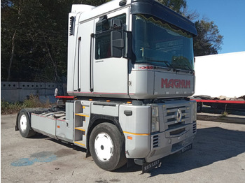 Камион влекач RENAULT Magnum 480