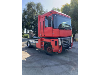 Камион влекач RENAULT Magnum 480