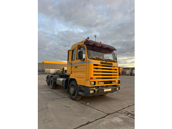 Камион влекач SCANIA 113