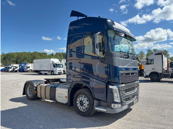 Камион влекач VOLVO FH 460