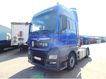Камион влекач MAN TGX