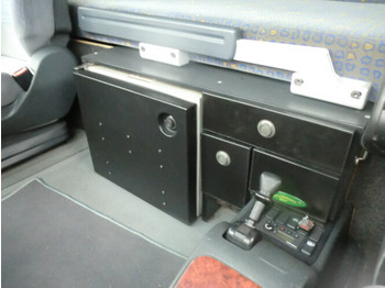 Камион влекач MAN TGA 26.463 FVLS 6x2: слика 2