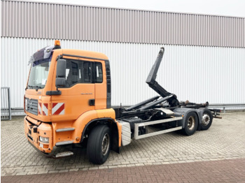 Камион со кука за подигање MAN TGA 26.350