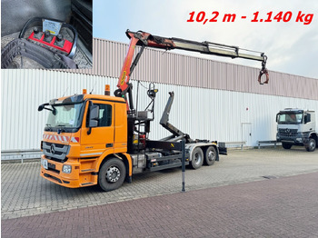 Камион со кука за подигање MERCEDES-BENZ Actros 2541