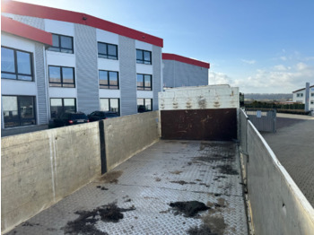 Камион со кран Mercedes-Benz Axor 2536/43 L 6x2 Axor 2536/43 L 6x2 mit Heckkran Palfinger PK 24502 F: слика 2