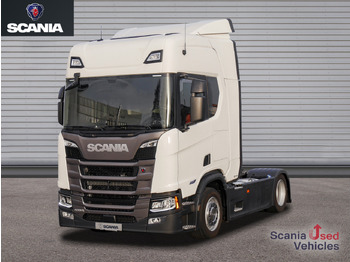 Камион влекач SCANIA R 460