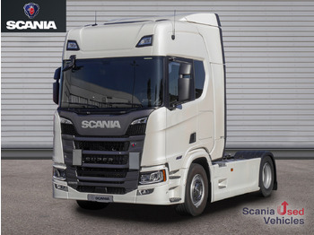Камион влекач SCANIA R 460