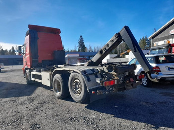 Камион со кука за подигање Volvo FH 13 480: слика 5