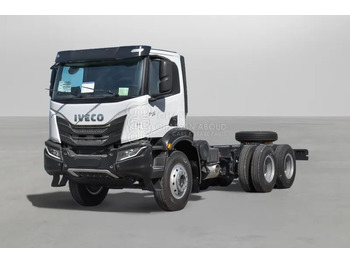 Камион со кабинска шасија IVECO T-WAY