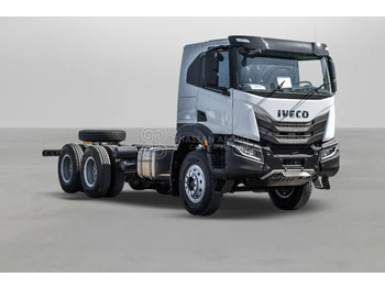 Камион со кабинска шасија IVECO T-WAY