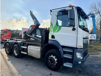 Камион со кука за подигање DAF CF 460