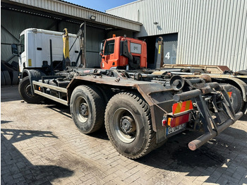 Камион со кука за подигање Scania 114C-340 6x4 HOOKLIFT 20T GANCHO - SPRING / BALLESTAS - MANUAL - EURO 3 - FR TRUCK: слика 3