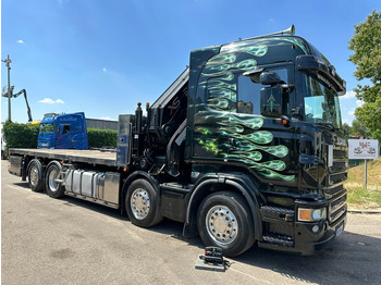 Камион со платформа SCANIA R 620