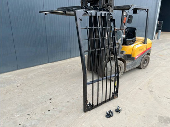 Кабина и ентериер CATERPILLAR