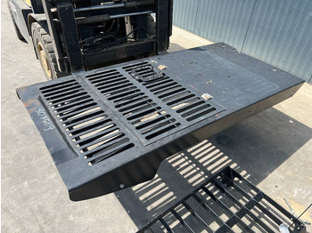 Кабина и ентериер CATERPILLAR