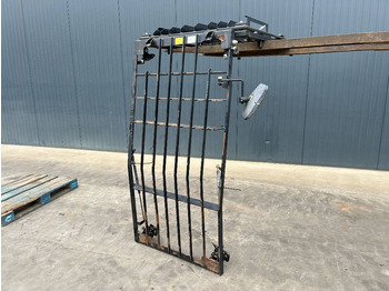 Кабина и ентериер CATERPILLAR