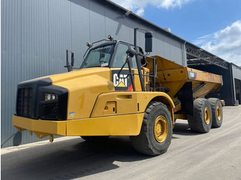 Зглобен истоварувач CATERPILLAR