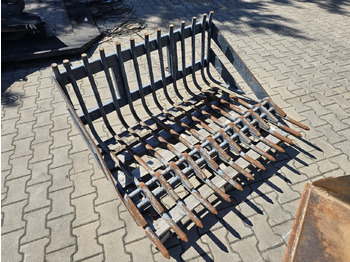 Компактен натоварувач AVANT 423: слика 5 Компактен натоварувач AVANT 423: слика 5