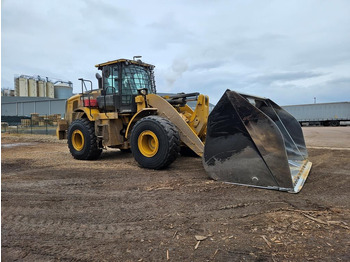 Натоварувач на тркала CATERPILLAR