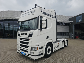 Камион влекач SCANIA R