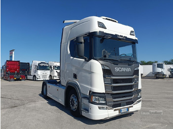 Камион влекач SCANIA R 500