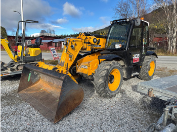 Телескопски ракувач JCB