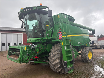Комбајн JOHN DEERE T670