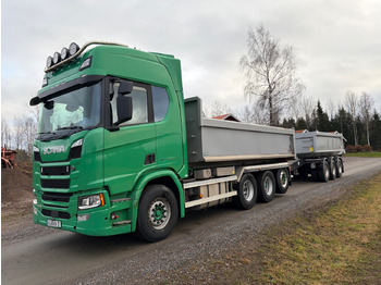 Камион со кука за подигање SCANIA R 500