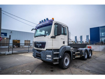 Камион влекач MAN TGS 33.440