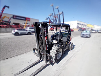 Дизел вилушкар MANITOU MC18.4 D: слика 2