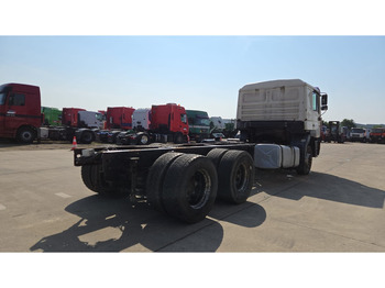 Камион со кабинска шасија MAN 26.414 (6X4 / 6 CYLINDER / MANUAL GEARBOX / 10 TYRES / LONG CHASSIS / EURO 2): слика 5