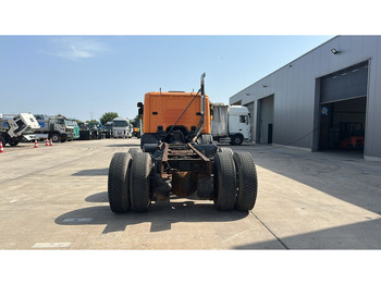 Камион со кабинска шасија Scania 94 G (MANUAL PUMP / POMPE MANUELLE / BOITE MANUELLE / MANUAL GEARBOX): слика 5
