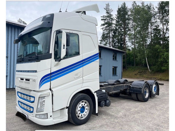 Камион со кабинска шасија VOLVO FH 500