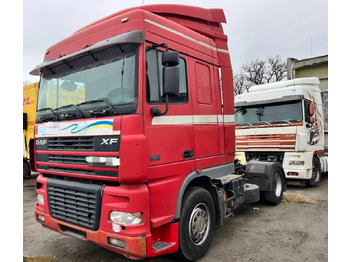 Камион влекач DAF XF 95
