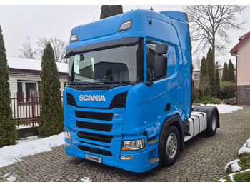 Камион влекач SCANIA R 450