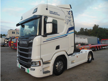Камион влекач SCANIA R 410